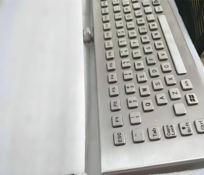 电子电器产品模具加工：技术革新与生产实践